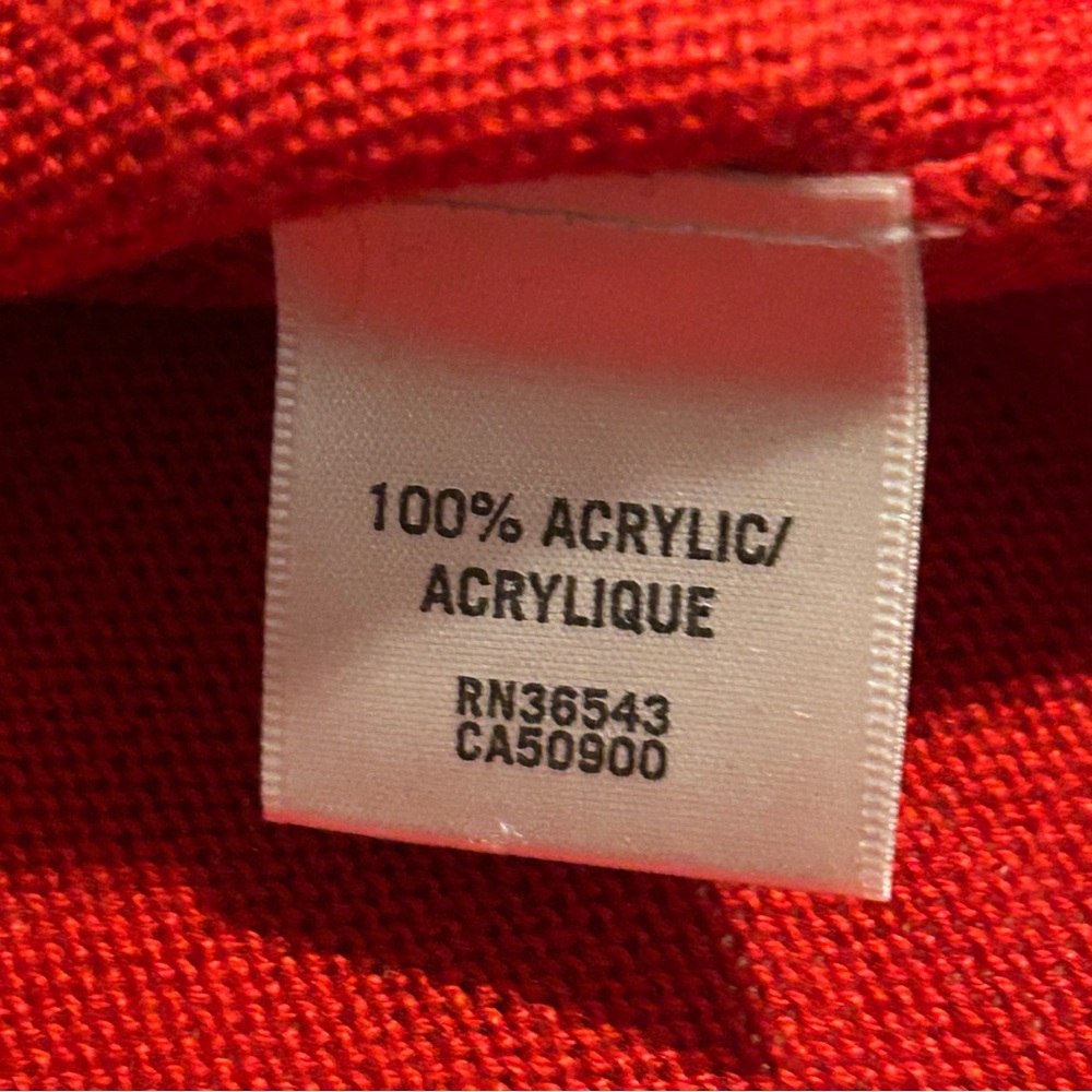 Van Heusen, crewneck,fine gauge sweater w/vertical raised stitching -size S/P - Picture 4 of 12